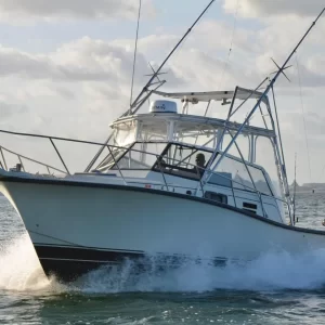 35.-Saltwater 30 Ft Up to 6 people