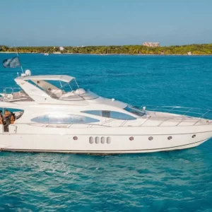 16. Azimut 70FT